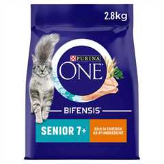 Purina ONE Senior 7+ Dry Cat Food - Chicken - 2.8kg