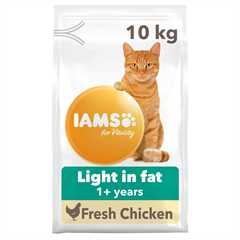 IAMS for Vitality Light in Fat / Sterilised Adult Dry Cat Food - Chicken - 10kg